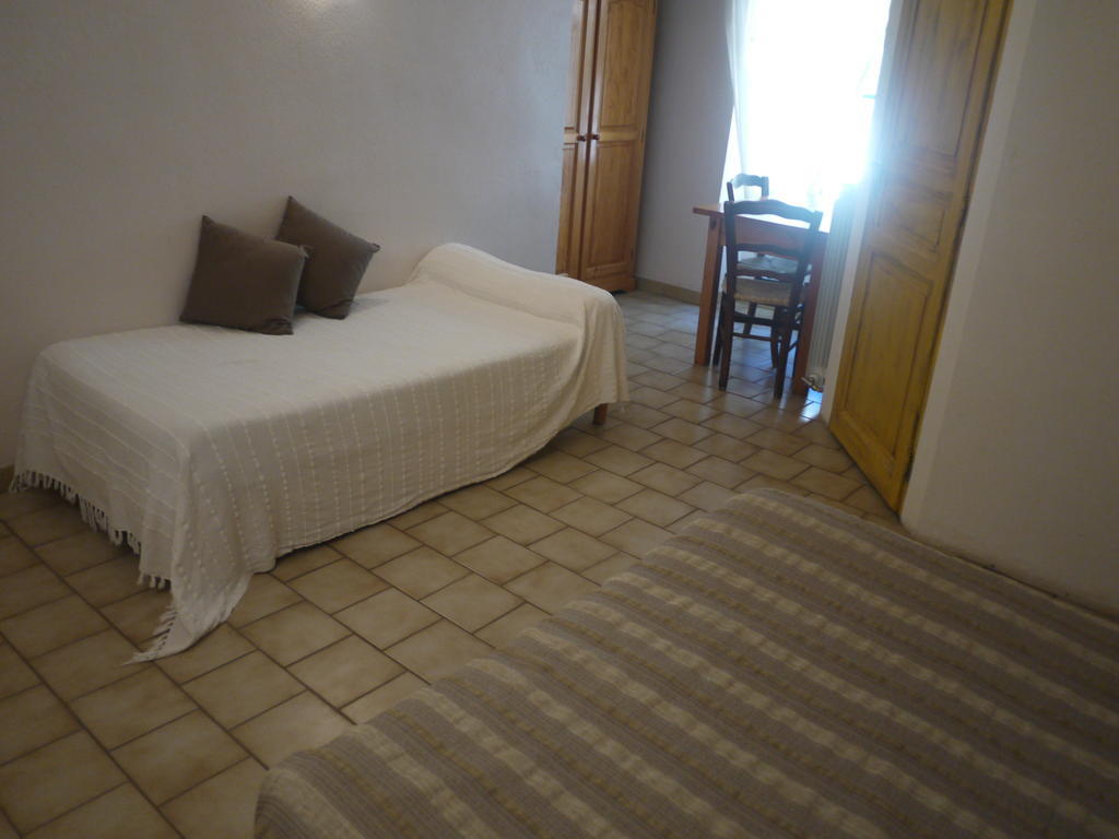 Auberge Des Seguins Buoux ห้อง รูปภาพ