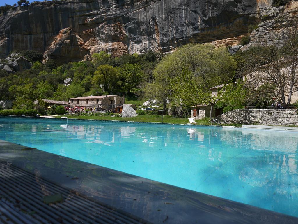 Auberge Des Seguins Buoux ภายนอก รูปภาพ