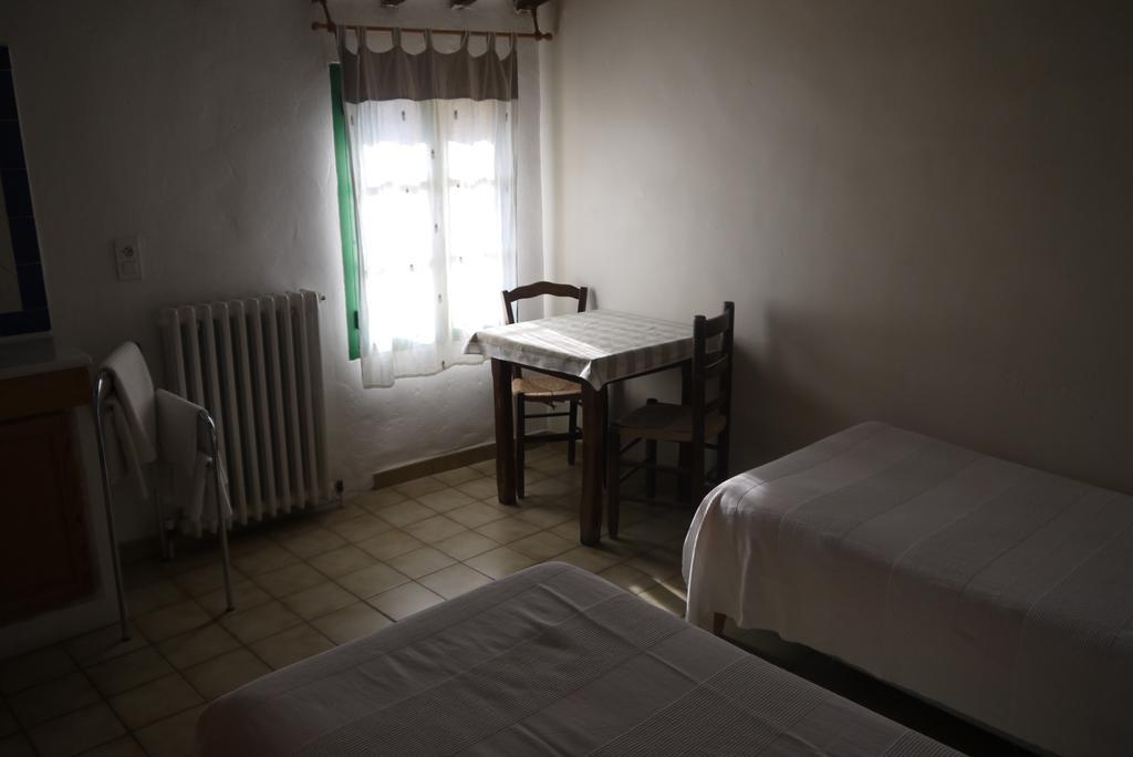 Auberge Des Seguins Buoux ห้อง รูปภาพ