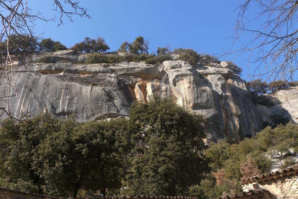 Auberge Des Seguins Buoux ภายนอก รูปภาพ