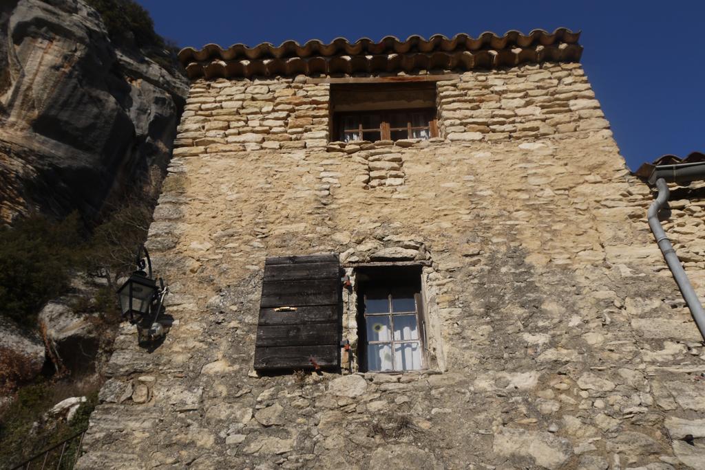 Auberge Des Seguins Buoux ภายนอก รูปภาพ