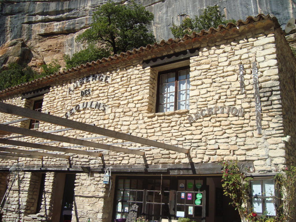 Auberge Des Seguins Buoux ภายนอก รูปภาพ